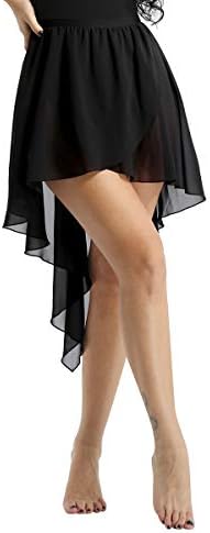 כן, נשים בוגרות מטוללות צדדיות א-סימטריות חצאית חצאית עוטפת מעל צעירים רוקדים בגד בגד גוף סקייט טוטו